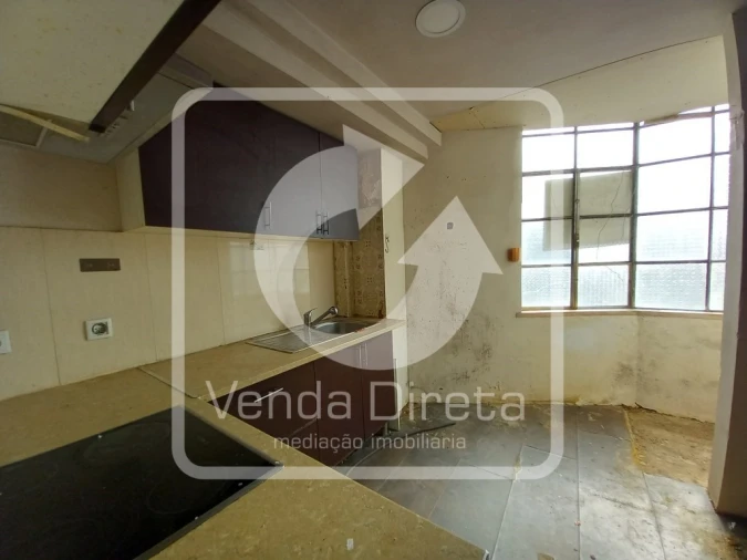 Apartamento T2 para Venda em Póvoa de Santo Adrião e Olival Basto Foto 9
