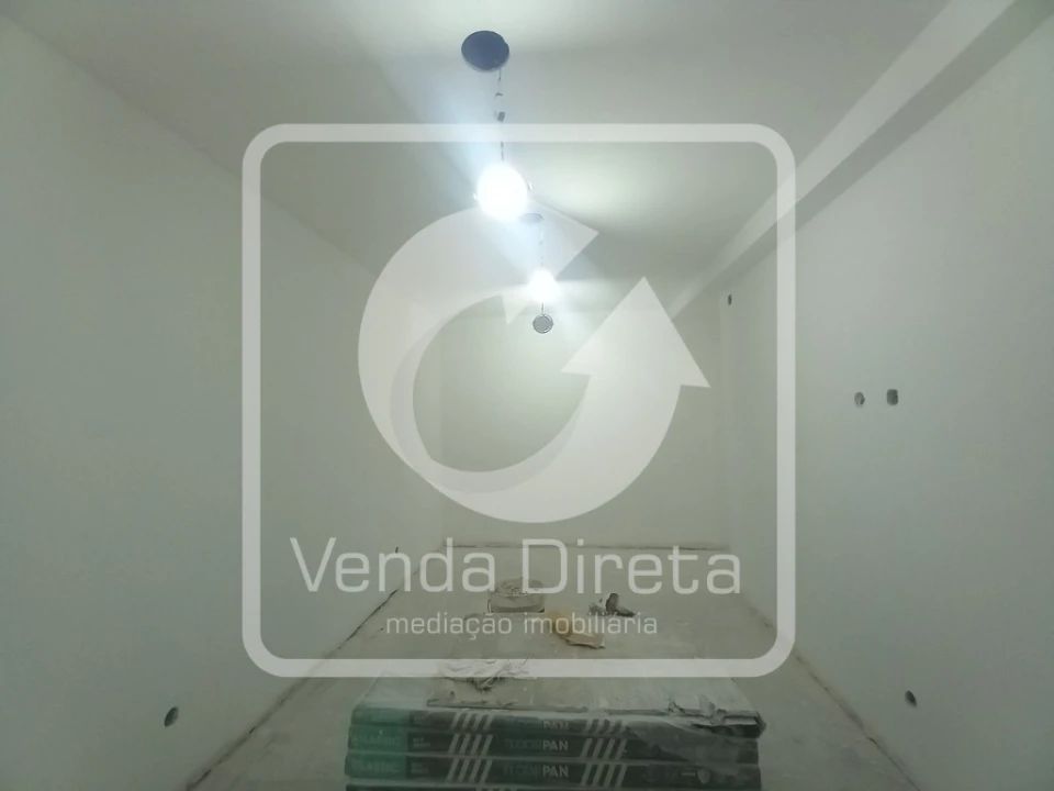 Apartamento T2 para Venda em Laranjeiro e Feijó Foto 12