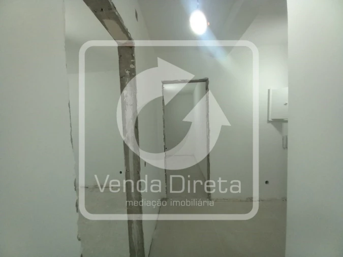 Apartamento T2 para Venda em Laranjeiro e Feijó Foto 24
