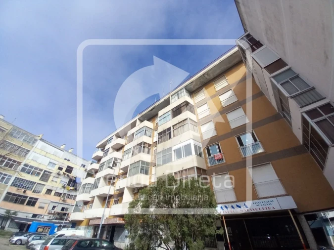 Apartamento T2 para Venda em Laranjeiro e Feijó Foto 25