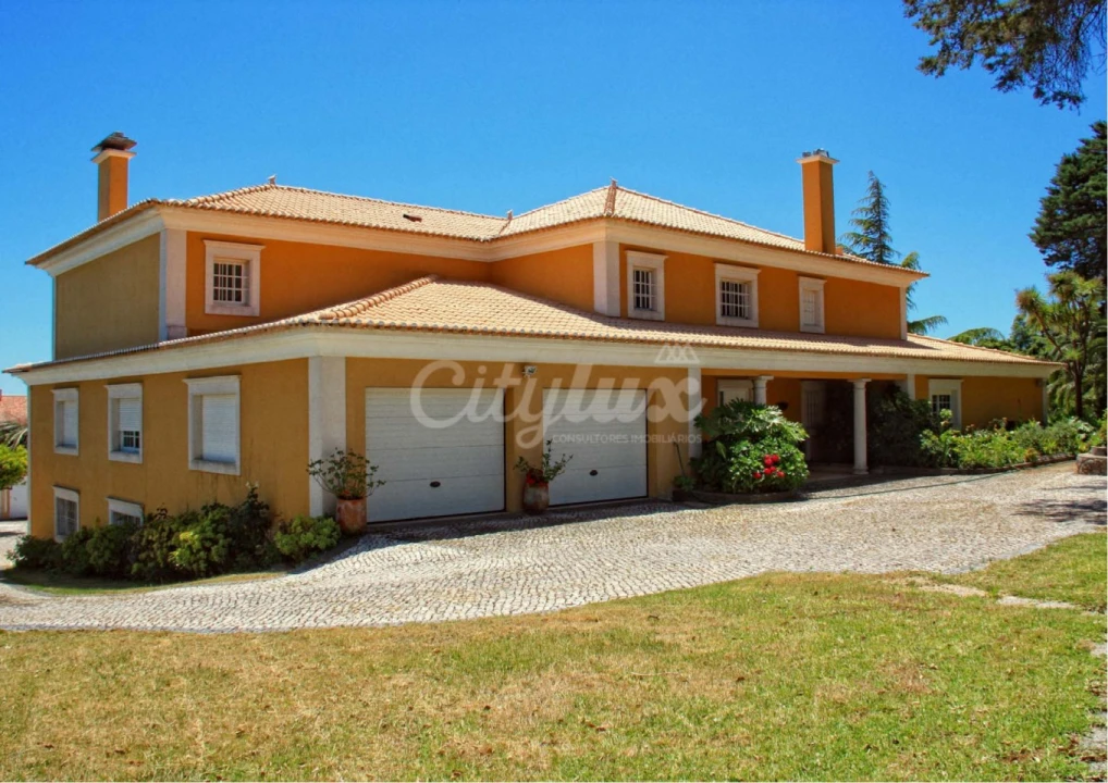 Moradia T6 para Arrendamento em Rio de Mouro Foto 36