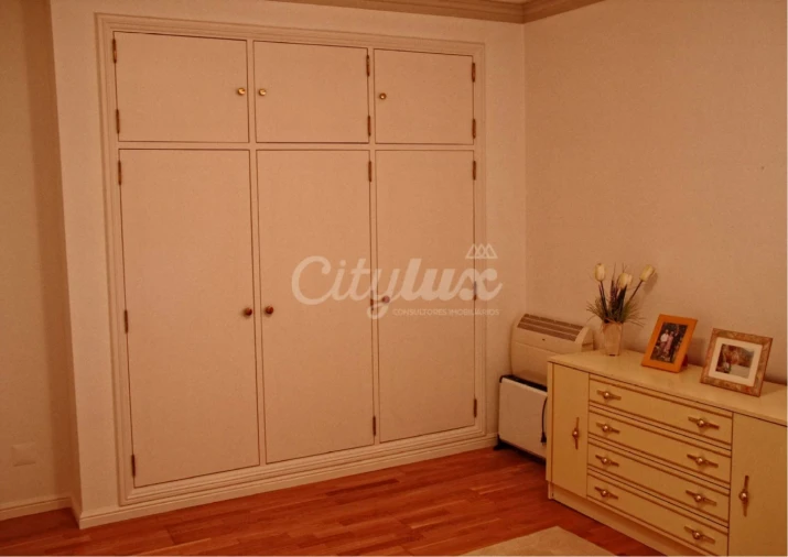 Moradia T6 para Arrendamento em Rio de Mouro Foto 29