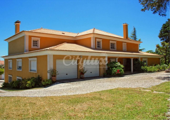 Moradia T6 para Arrendamento em Rio de Mouro Foto 36