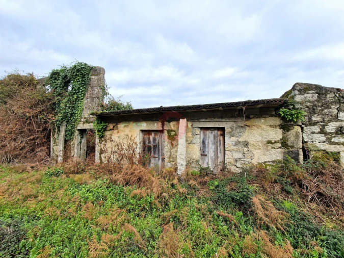 Terreno para Venda em Longos Vales