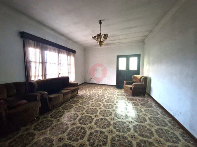 Moradia T4 para Venda em Podame Foto 2