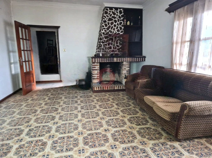 Moradia T4 para Venda em Podame