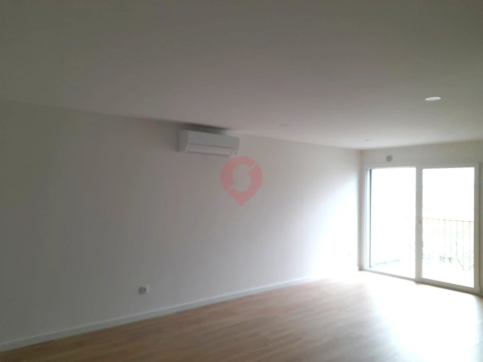 Apartamento T2 para Venda em Monção e Troviscoso Foto 3