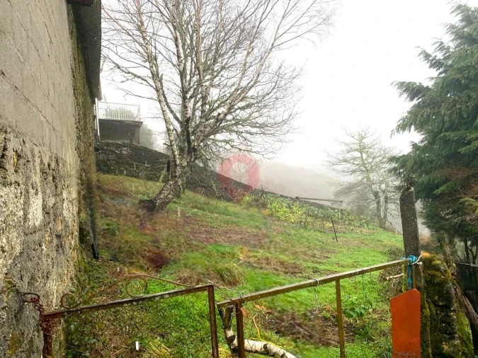 Moradia T3 para Venda em Castro Laboreiro e Lamas de Mouro Foto 4