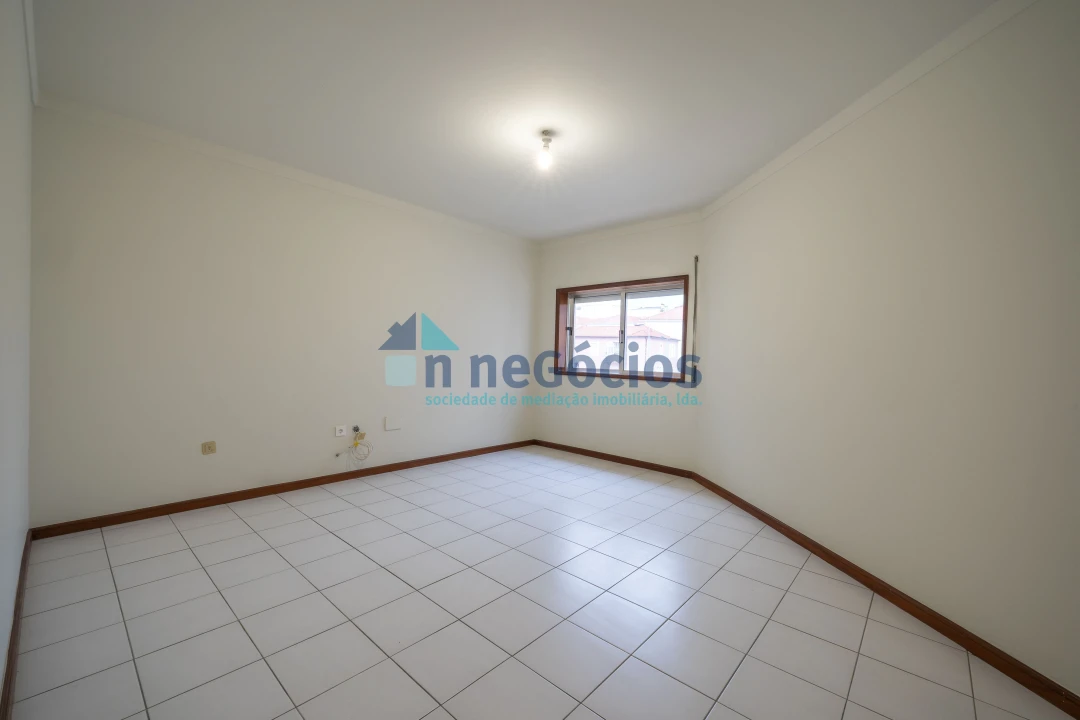 Apartamento T2 para Venda em O. Azeméis, Riba-Ul, Ul, Macinhata Seixa, Madail Foto 6