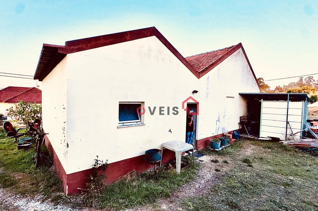 Moradia T2 para Venda em Vinha da Rainha Foto 4