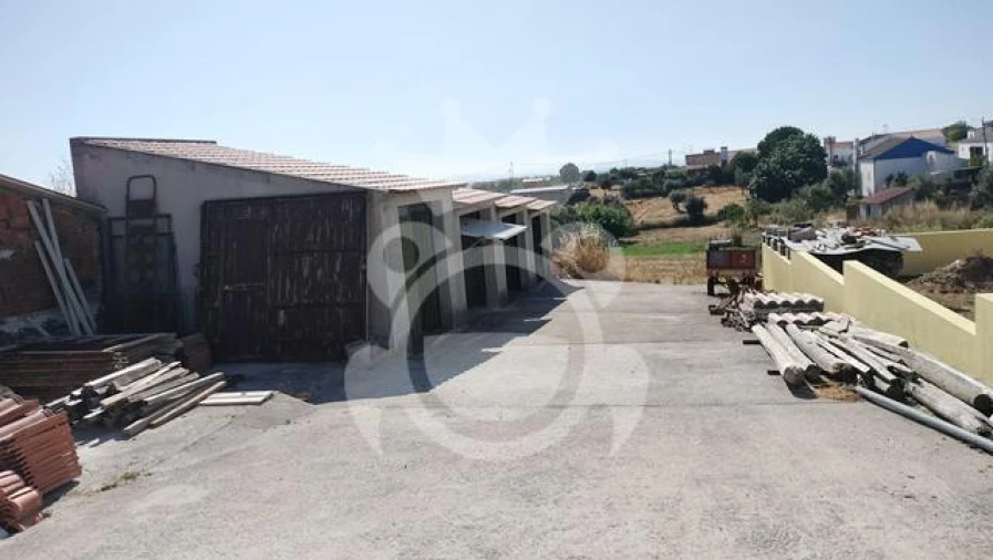 Quinta T2 para Venda em Santiago Maior Foto 4