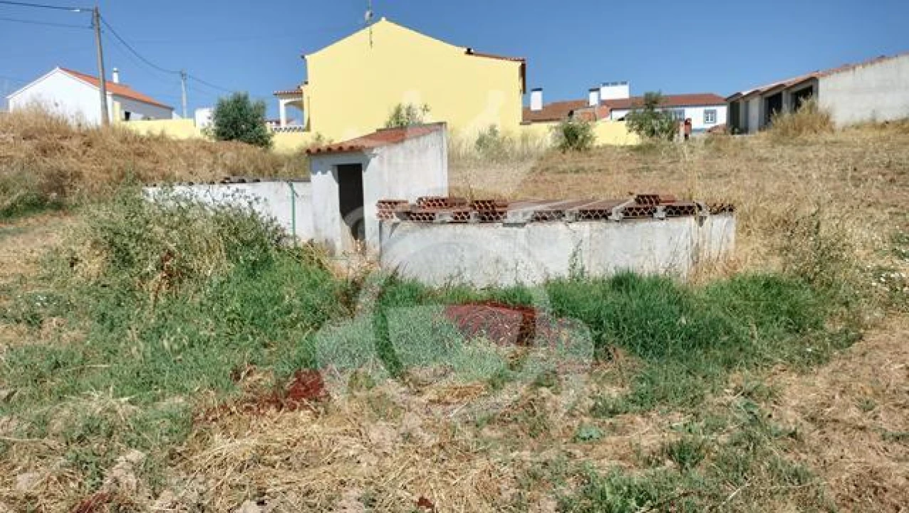 Quinta T2 para Venda em Santiago Maior Foto 18