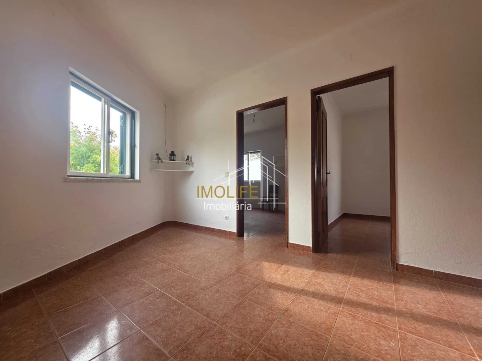 Moradia T1 para Venda em Cabeção Foto 12