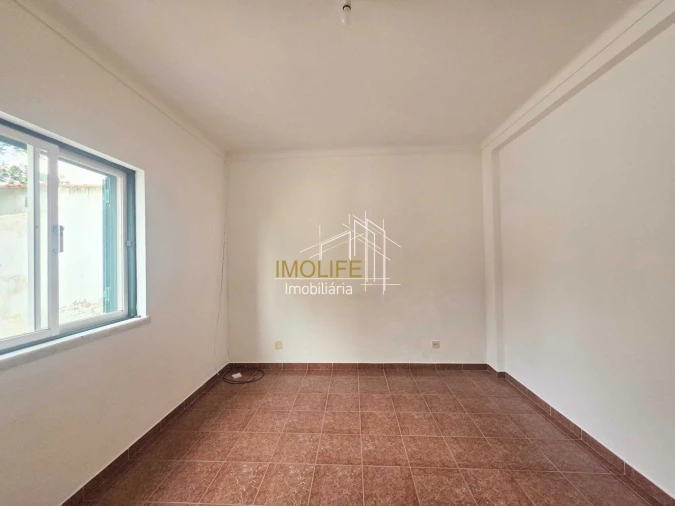 Moradia T1 para Venda em Cabeção Foto 18