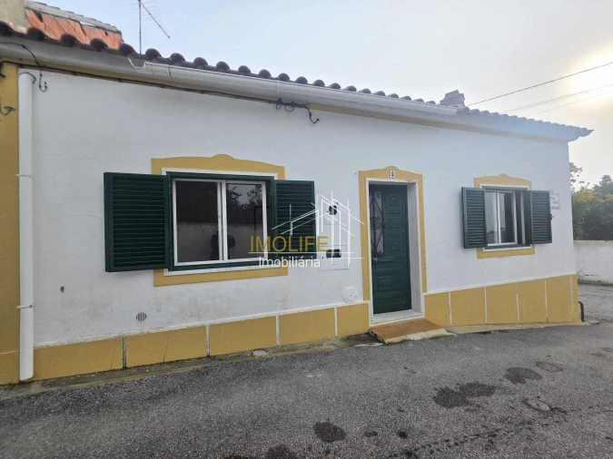 Moradia T1 para Venda em Cabeção Foto 2