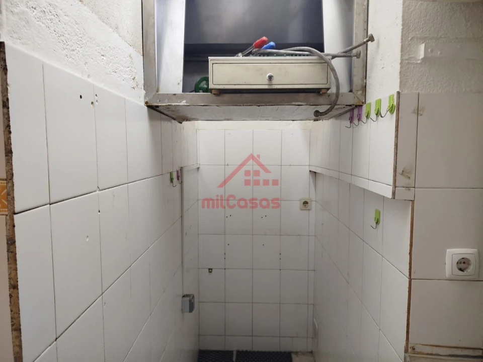 Loja para Arrendamento em Lumiar Foto 8