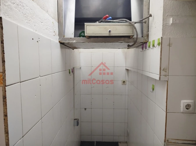 Loja para Arrendamento em Lumiar Foto 8