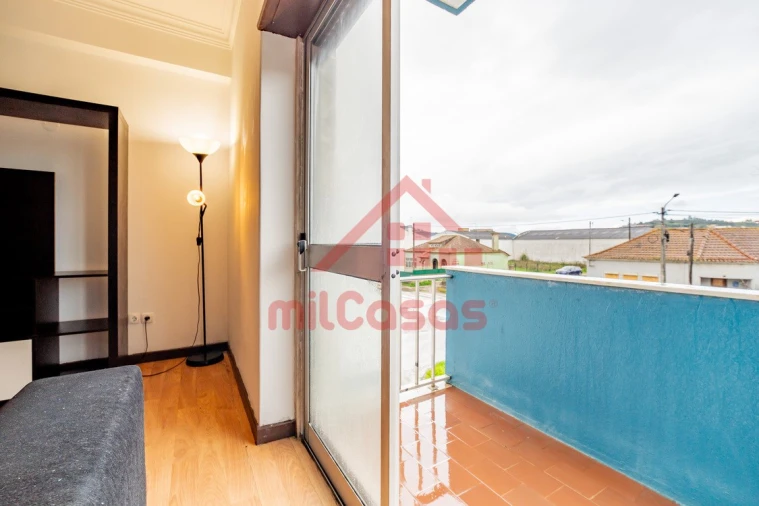 Apartamento T2 para Arrendamento em Santa Maria, São Pedro e Matacães Foto 4