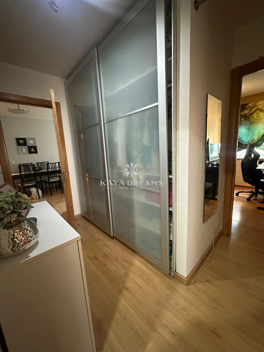 Apartamento T3 para Venda em Santo António dos Cavaleiros e Frielas Foto 8