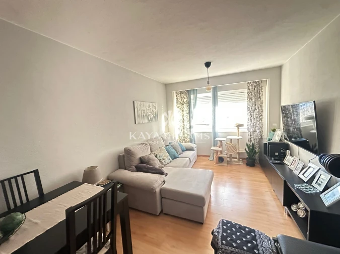 Apartamento T3 para Venda em Santo António dos Cavaleiros e Frielas Foto 2