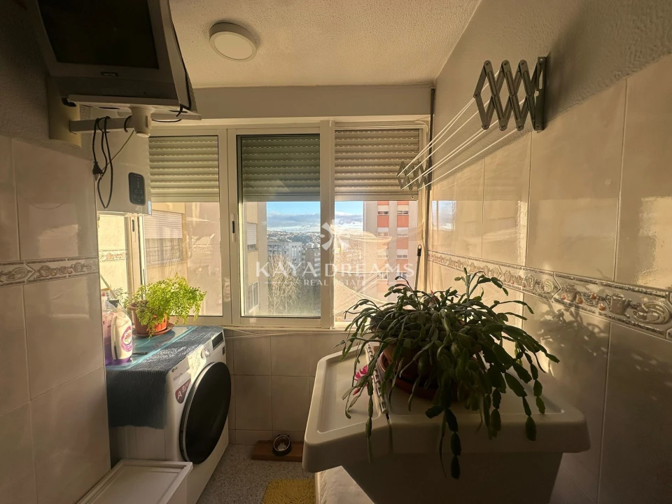 Apartamento T3 para Venda em Santo António dos Cavaleiros e Frielas Foto 6