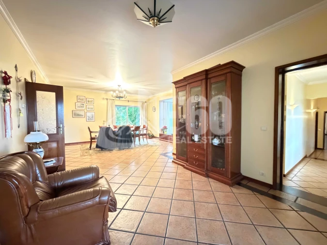 Moradia T4 para Venda em Ossela Foto 13