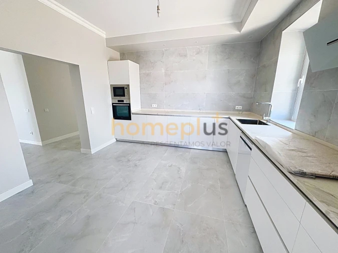 Moradia T5 para Venda em Vila Nova de Cacela Foto 11