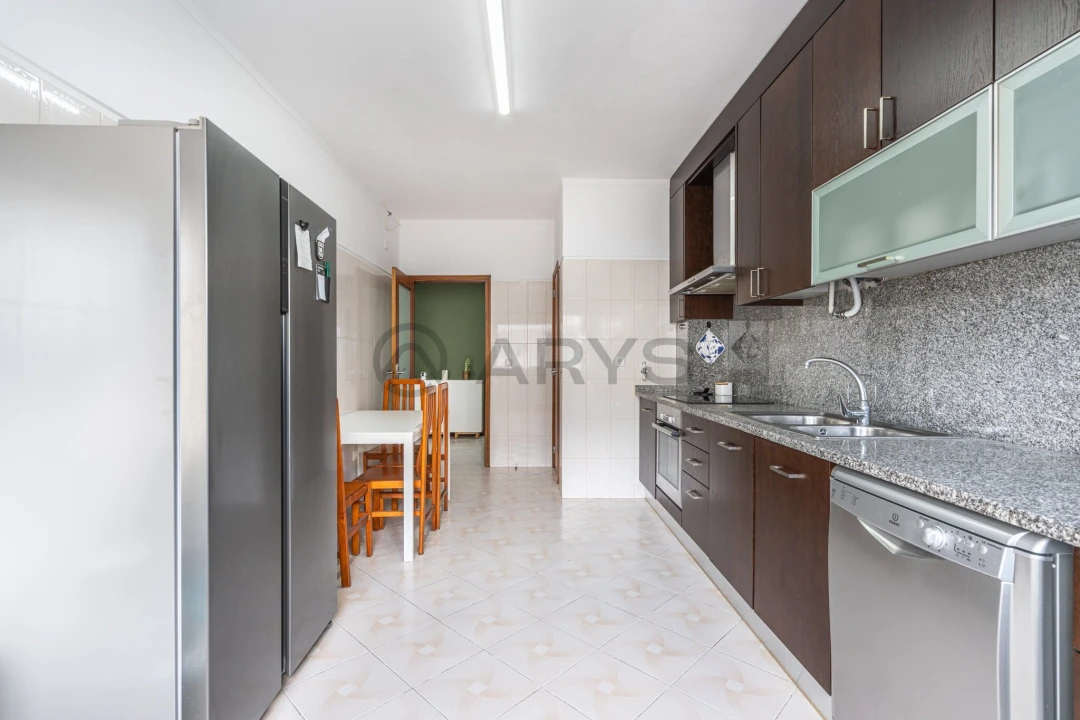 Apartamento T3 para Venda em Loureira Foto 7
