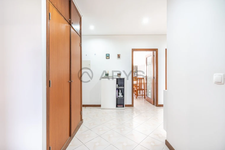 Apartamento T3 para Venda em Loureira Foto 3
