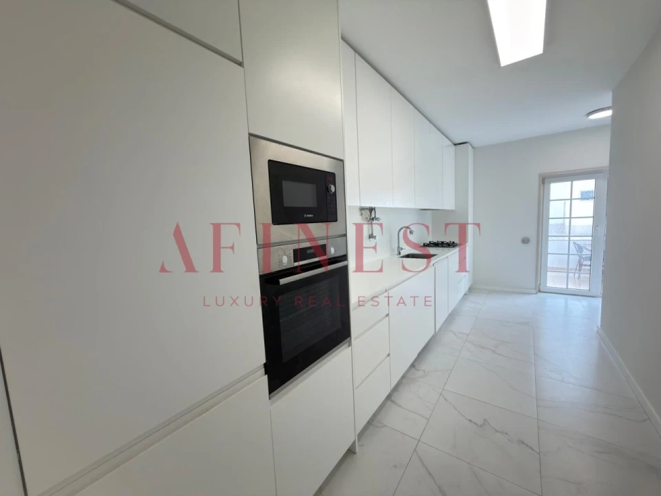 Apartamento T1 para Venda em Cascais e Estoril Foto 2