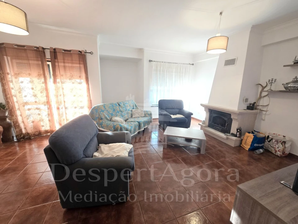 Apartamento T3 para Venda em Vila Nova da Barquinha Foto 1