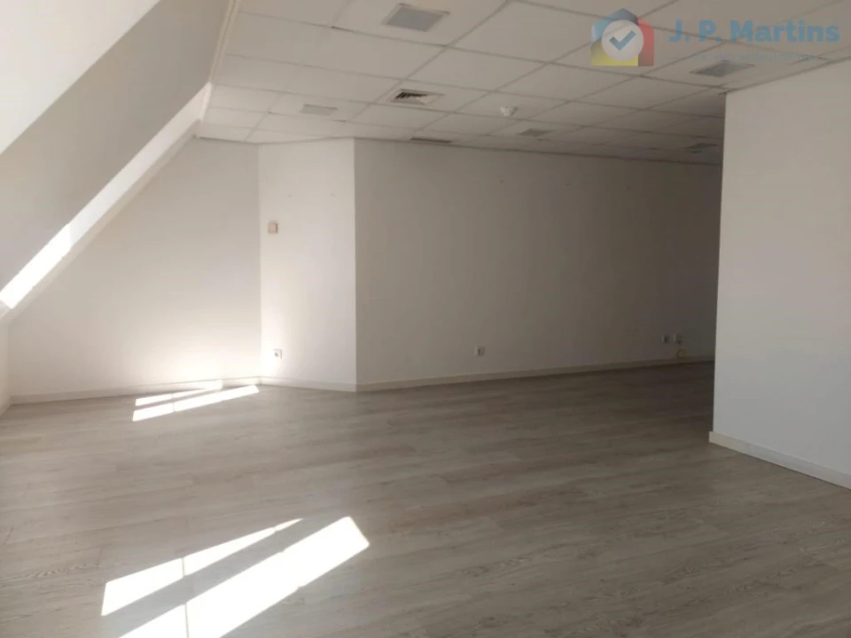 Escritório para Venda em Santa Maria Maior Foto 4