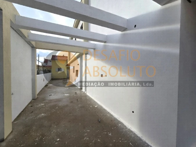 Moradia T3 para Venda em Fernao Ferro Foto 3