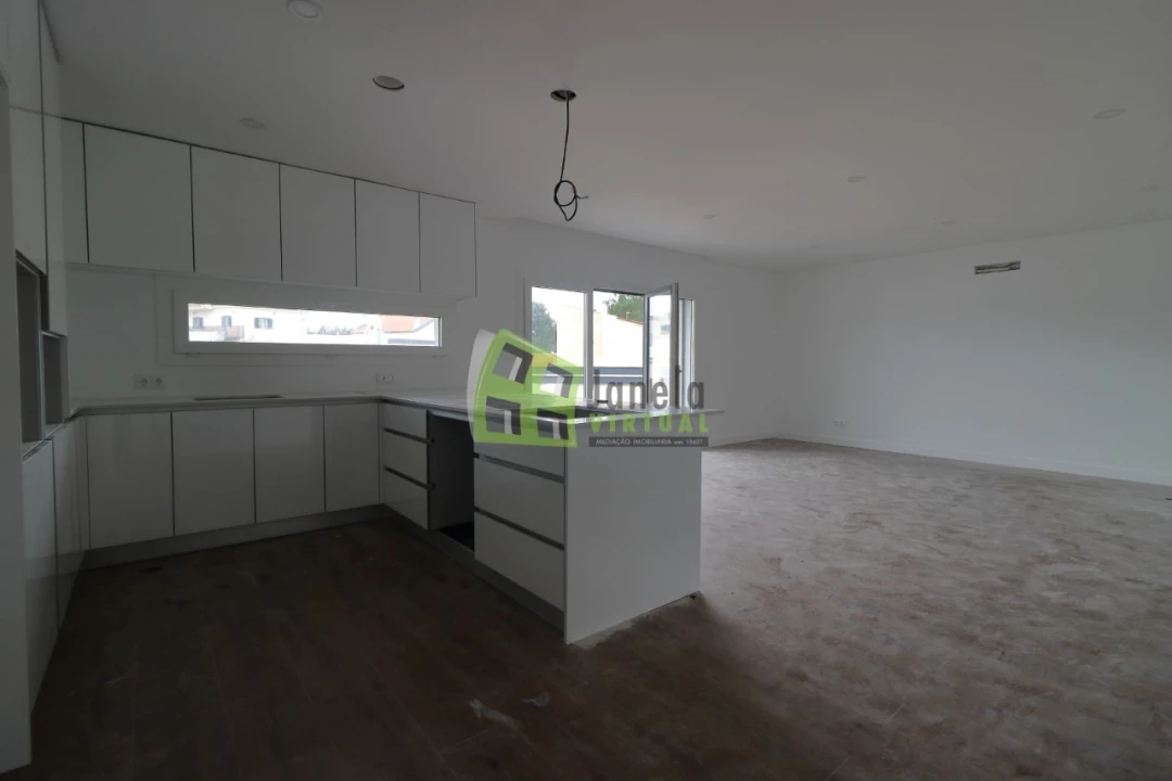 Moradia T3 para Venda em Quinta do Anjo Foto 7