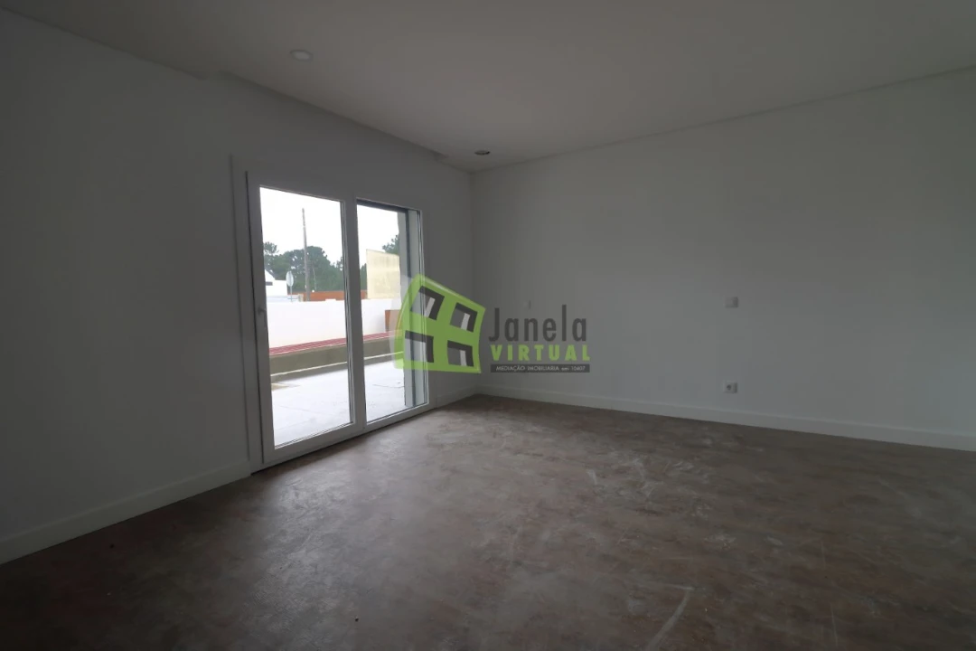 Moradia T3 para Venda em Quinta do Anjo Foto 14