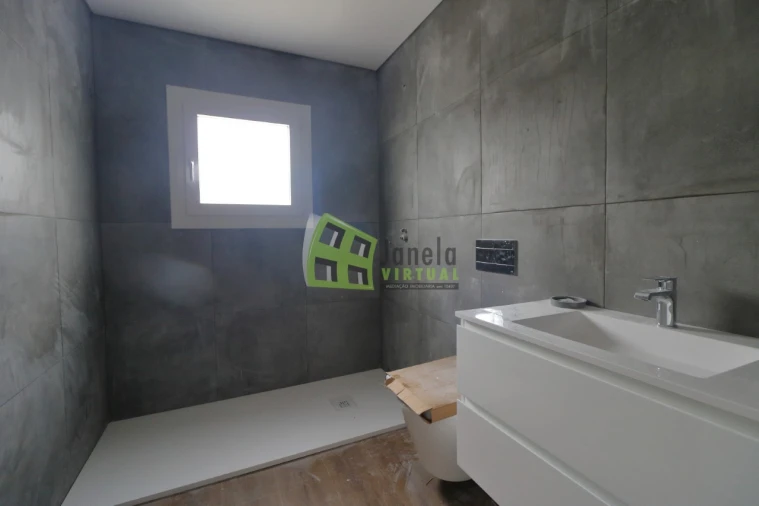 Moradia T3 para Venda em Quinta do Anjo Foto 9