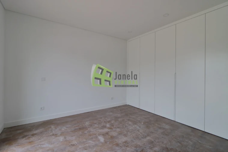 Moradia T3 para Venda em Quinta do Anjo Foto 18