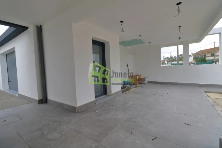 Moradia T3 para Venda em Quinta do Anjo Foto 26