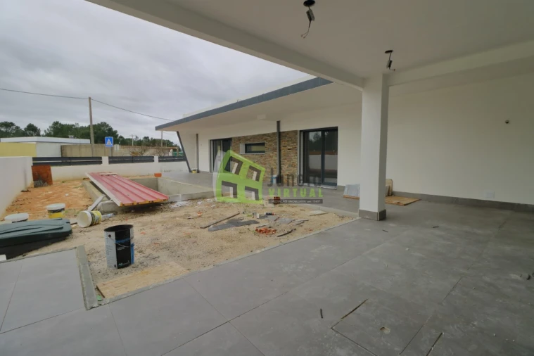 Moradia T3 para Venda em Quinta do Anjo Foto 27