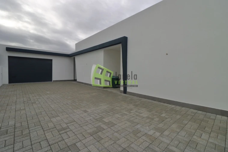 Moradia T3 para Venda em Quinta do Anjo Foto 28