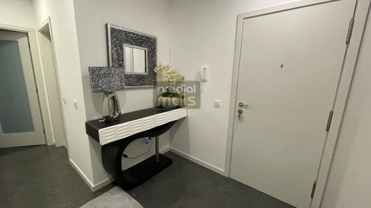 Apartamento T3 para Venda em Vila Nova de Famalicão e Calendário Foto 3