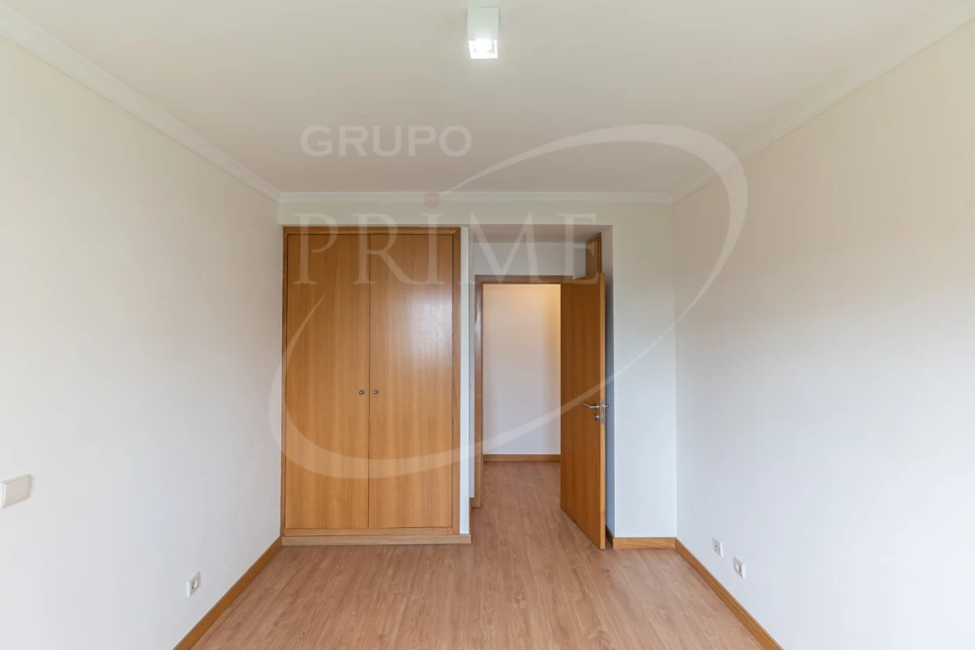Apartamento T3 para Arrendamento em Aldoar, Foz do Douro e Nevogilde Foto 15