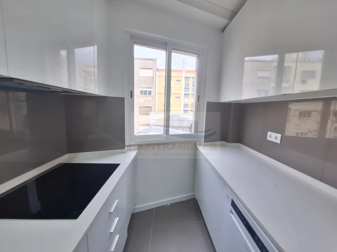 Apartamento T3 para Venda em Queluz e Belas Foto 23
