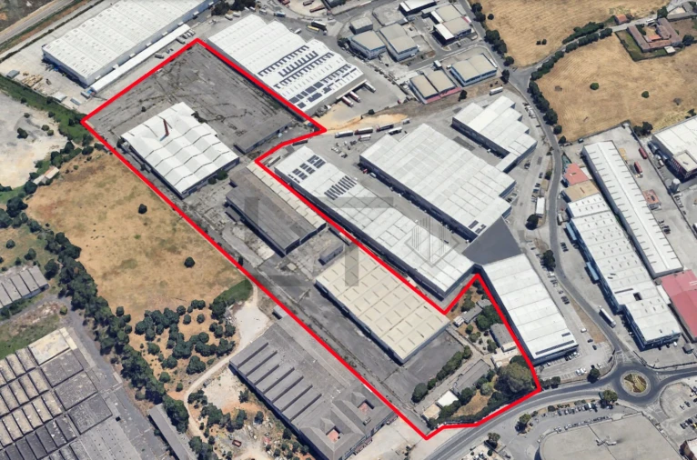 Armazém para Venda em Alverca do Ribatejo e Sobralinho Foto 2