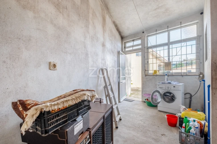 Moradia T3 para Venda em Serzedo e Perosinho Foto 28