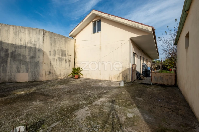 Moradia T3 para Venda em Serzedo e Perosinho Foto 38