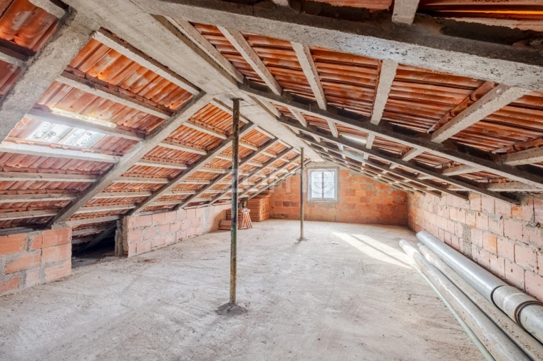 Moradia T3 para Venda em Serzedo e Perosinho Foto 50