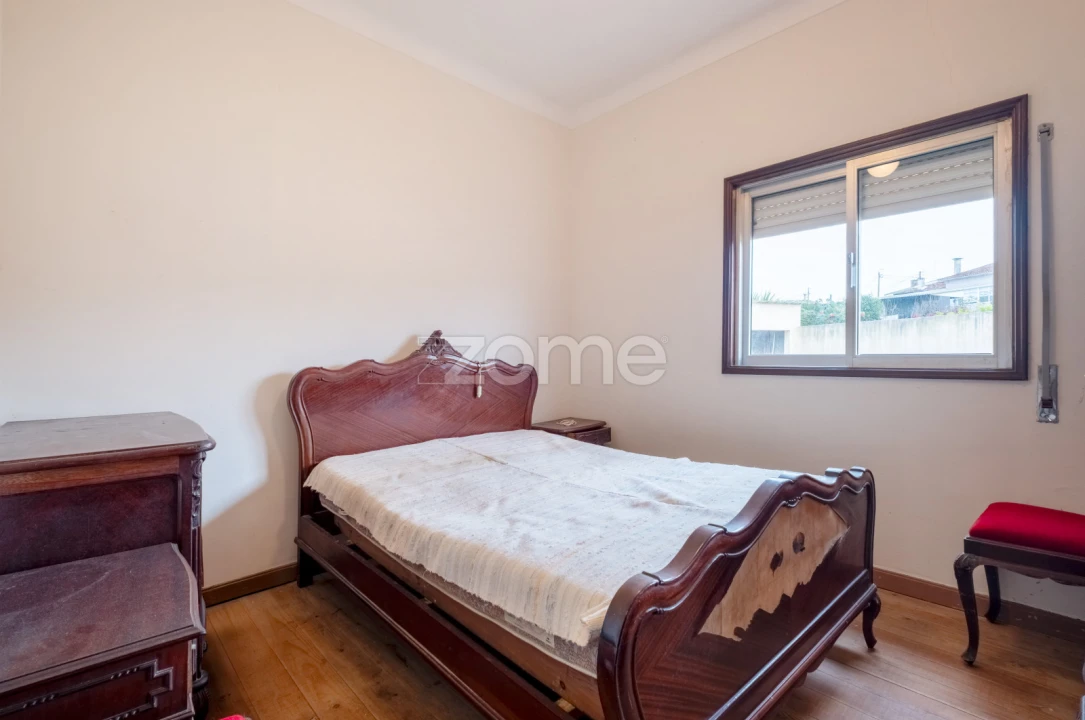 Moradia T3 para Venda em Serzedo e Perosinho Foto 24