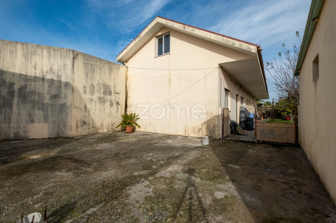 Moradia T3 para Venda em Serzedo e Perosinho Foto 38