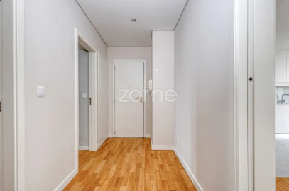 Apartamento T2 para Arrendamento em Paranhos